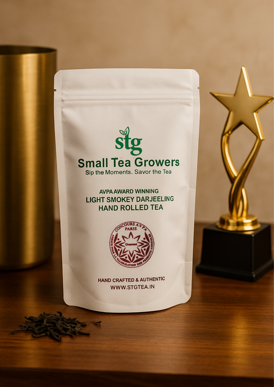Light Smokey Darjeeling Hand Rolled tea